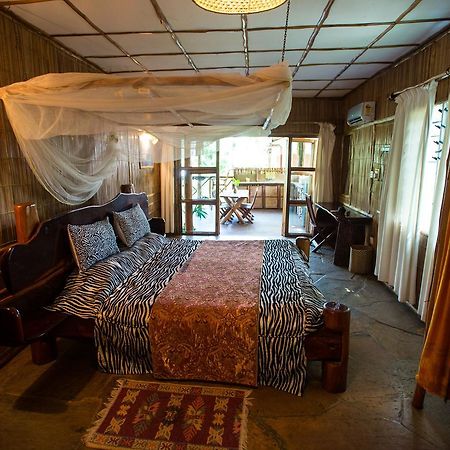 Ziwa Beach Resort Bamburi Exterior photo