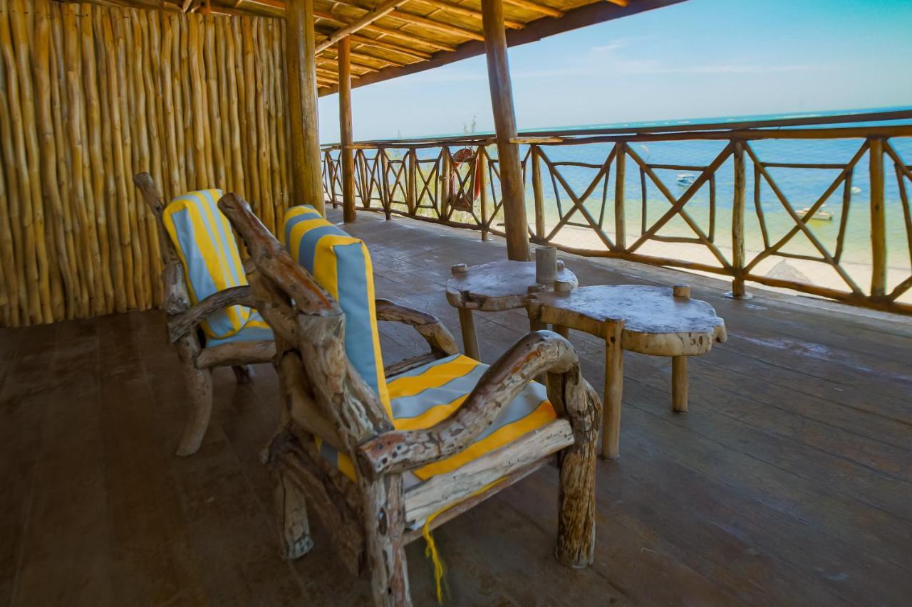Ziwa Beach Resort Bamburi Exterior photo