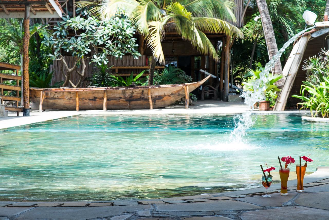 Ziwa Beach Resort Bamburi Exterior photo