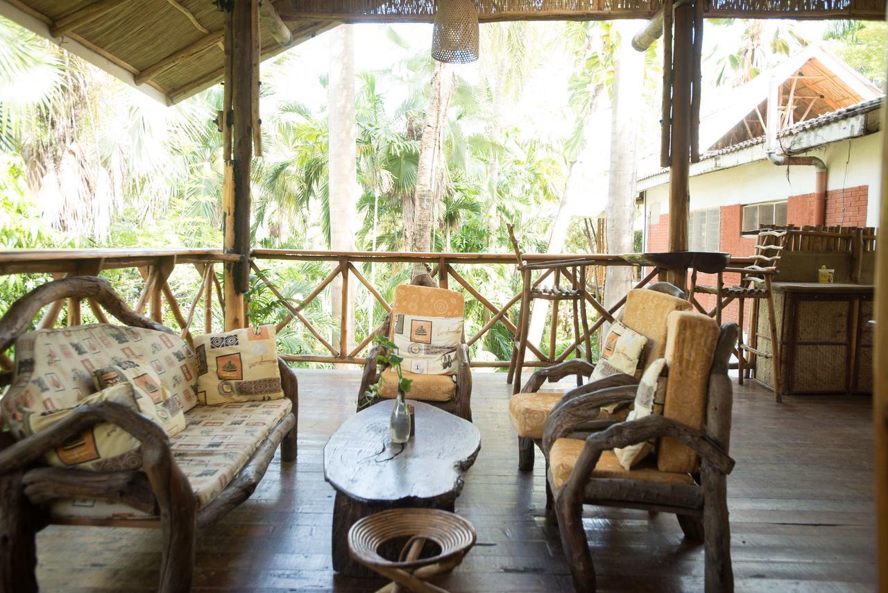 Ziwa Beach Resort Bamburi Exterior photo